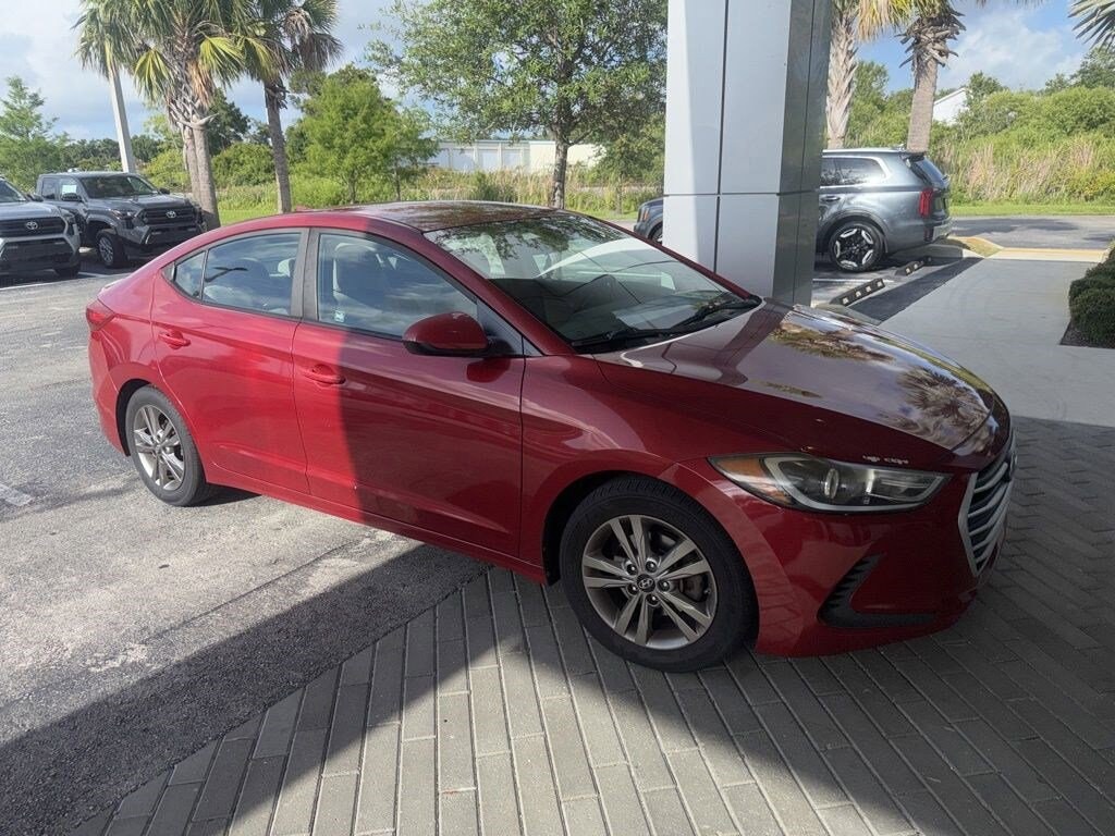 Used 2017 Hyundai Elantra SE Sedan