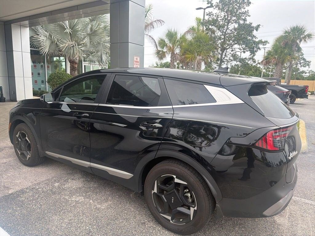 Used 2026 Kia Sportage EX SUV