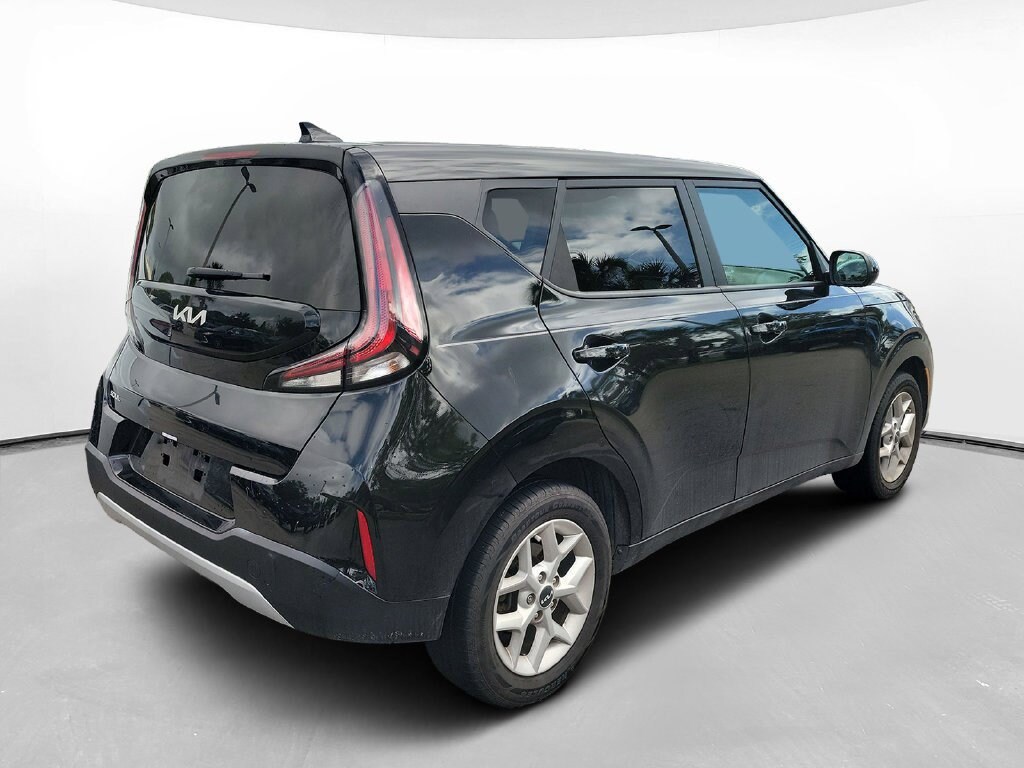 Certified 2024 Kia Soul LX Hatchback