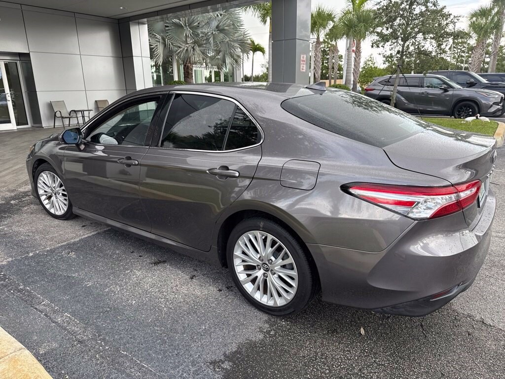 Used 2018 Toyota Camry XLE Sedan
