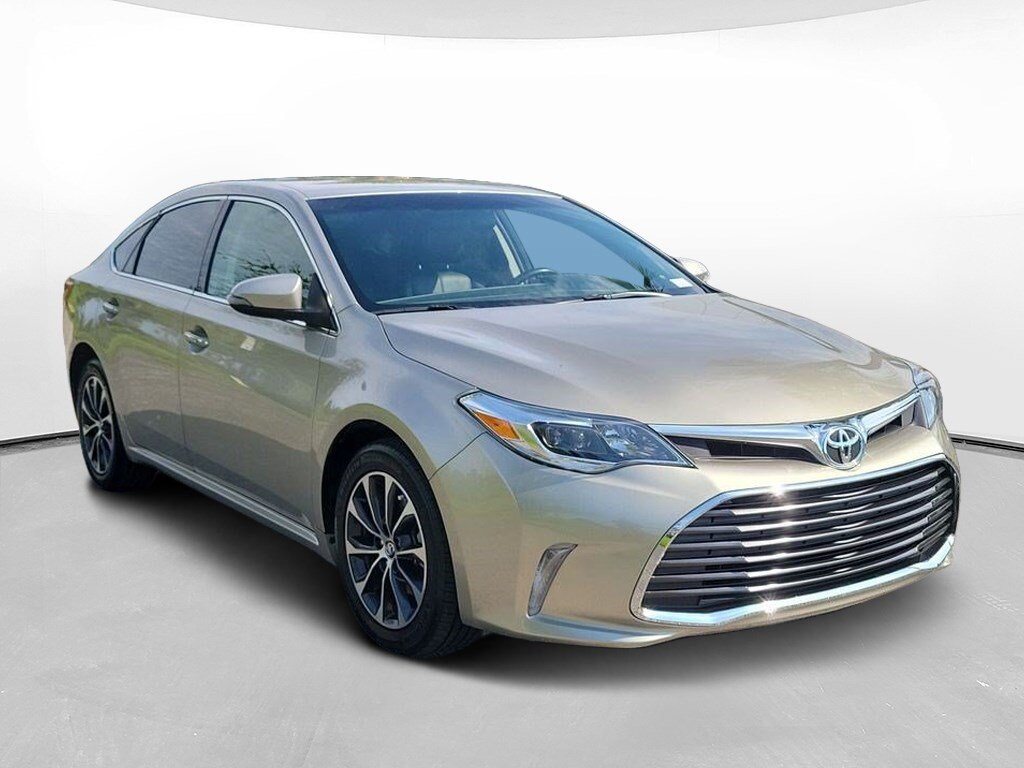 Used 2016 Toyota Avalon XLE Sedan