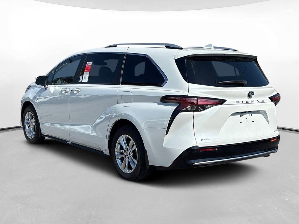 New 2026 Toyota Sienna Limited 7 Passenger Van Passenger Van