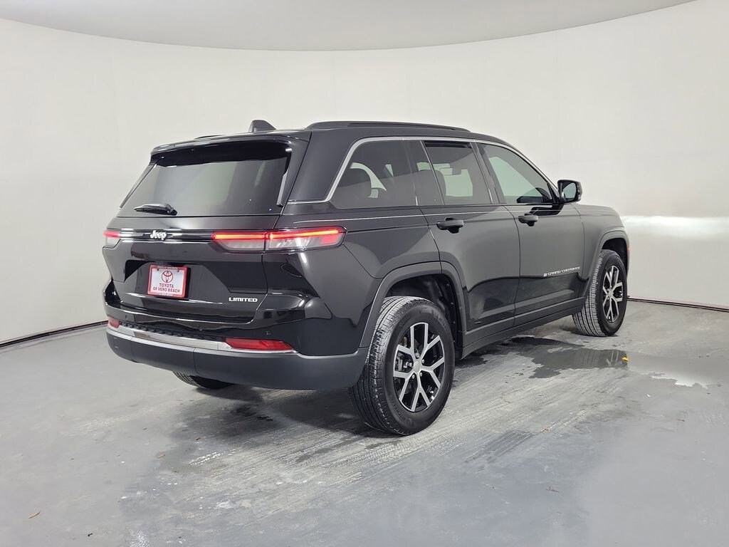 Used 2025 Jeep Grand Cherokee Limited SUV