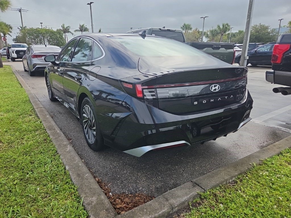 Used 2024 Hyundai Sonata Hybrid Limited Sedan