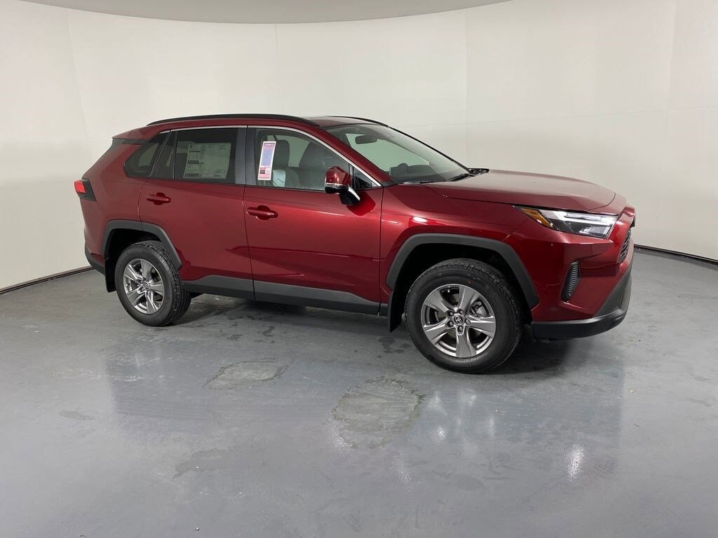 New 2025 Toyota RAV4 XLE SUV