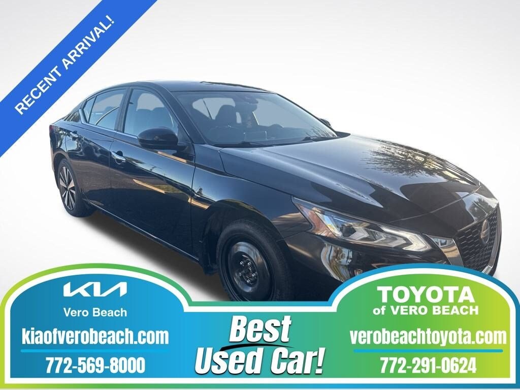 Used 2022 Nissan Altima 2.5 SV Sedan