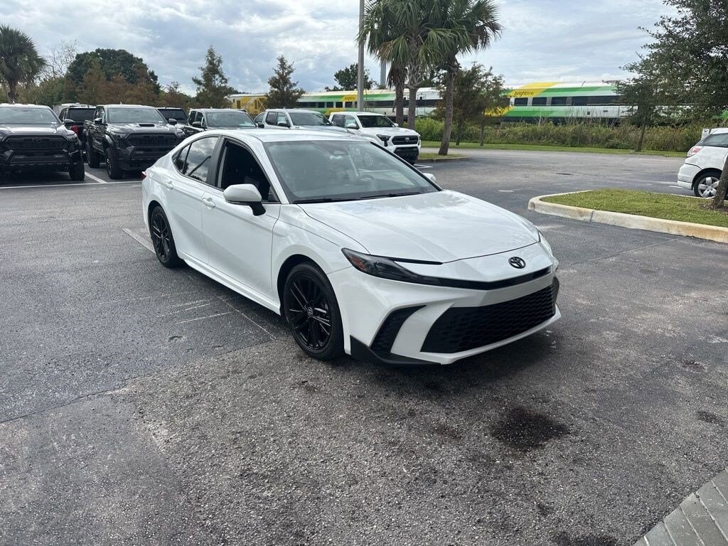 Certified 2025 Toyota Camry SE Sedan