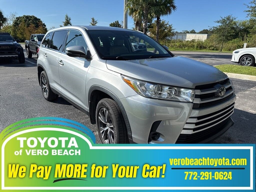 Used 2019 Toyota Highlander LE V6 SUV