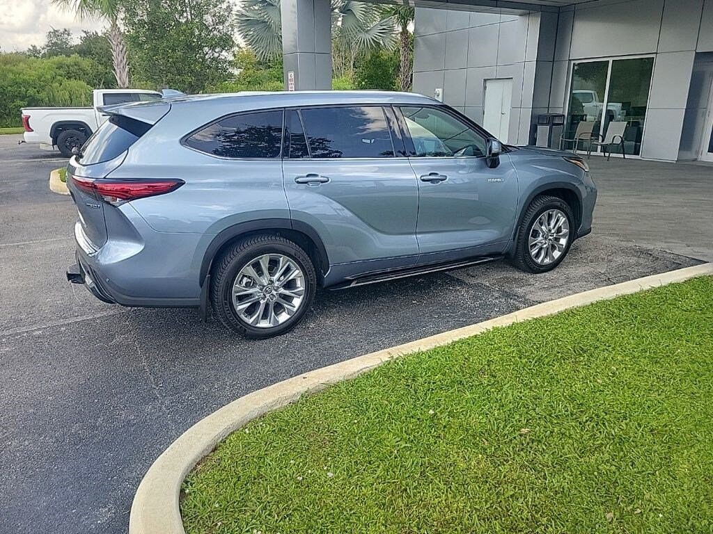 Certified 2021 Toyota Highlander Hybrid Limited SUV