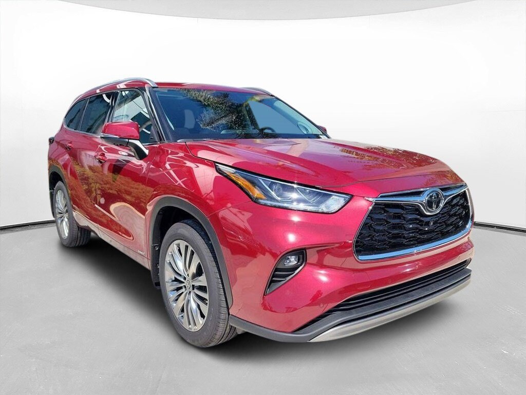 New 2026 Toyota Highlander Hybrid Platinum SUV