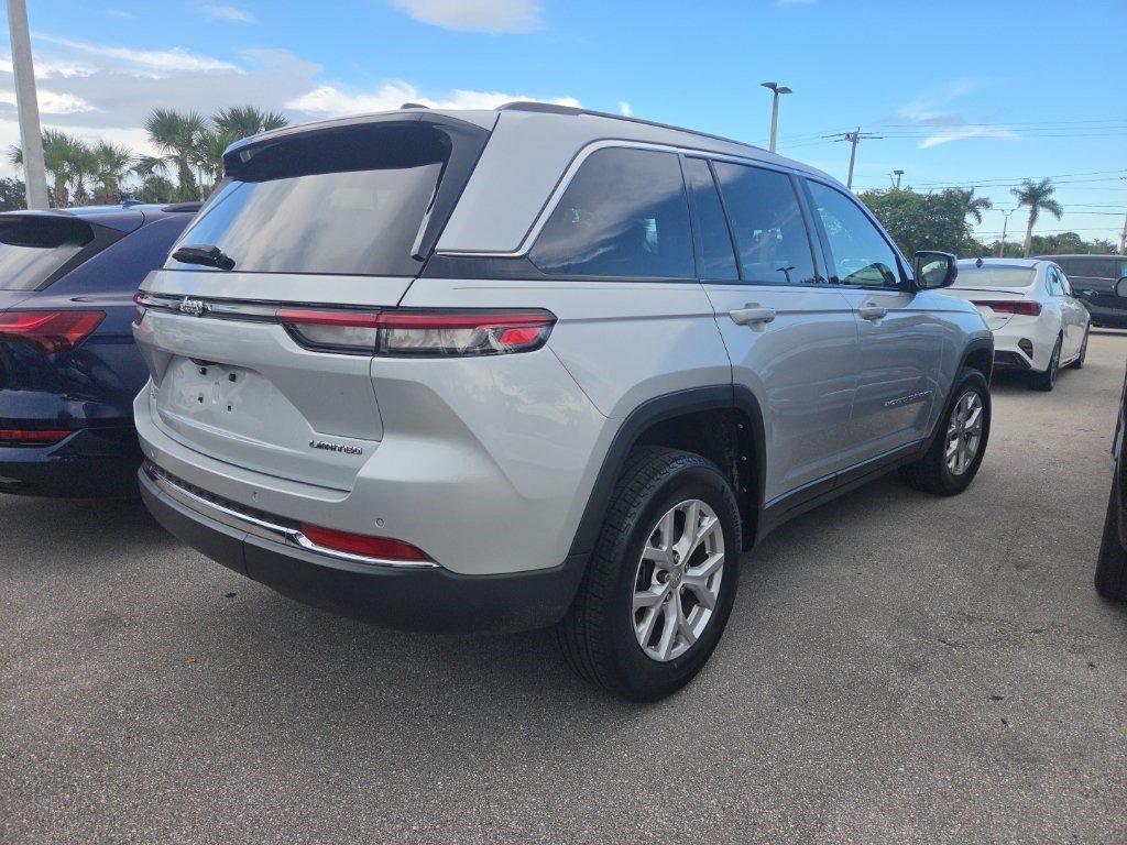 Used 2022 Jeep Grand Cherokee Limited SUV