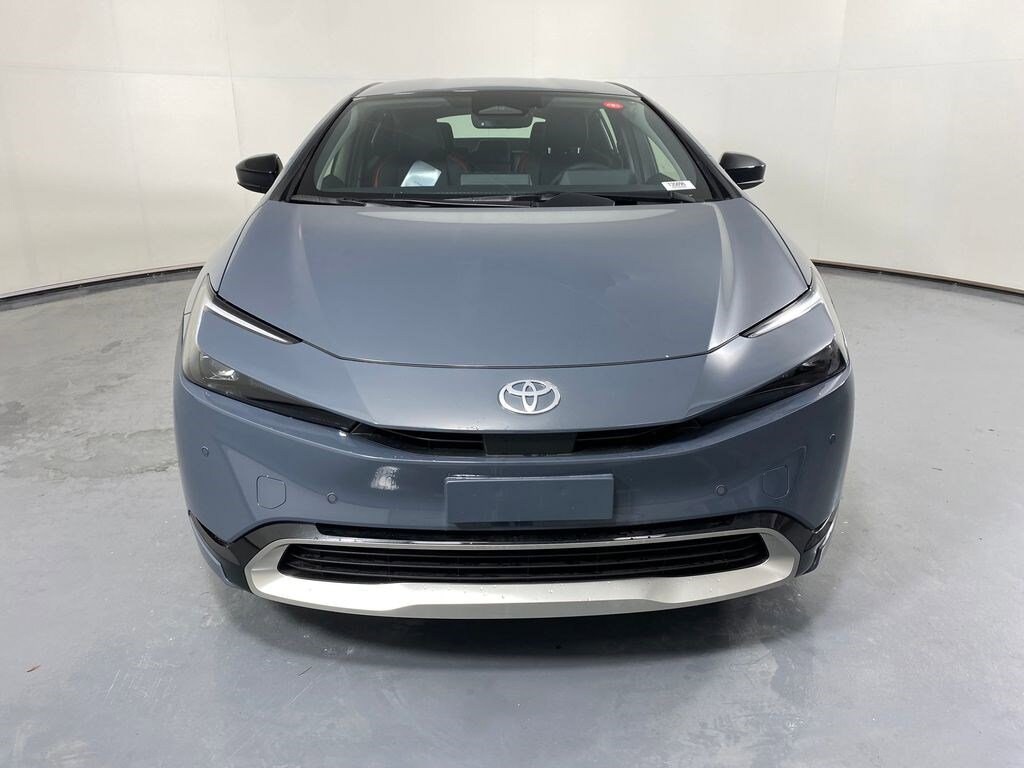 New 2026 Toyota Prius Plug-In Hybrid XSE Hatchback