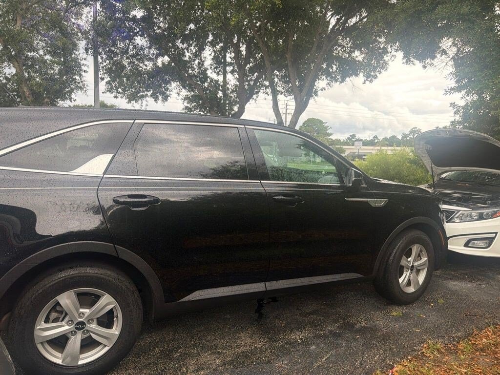 Used 2023 Kia Sorento LX SUV