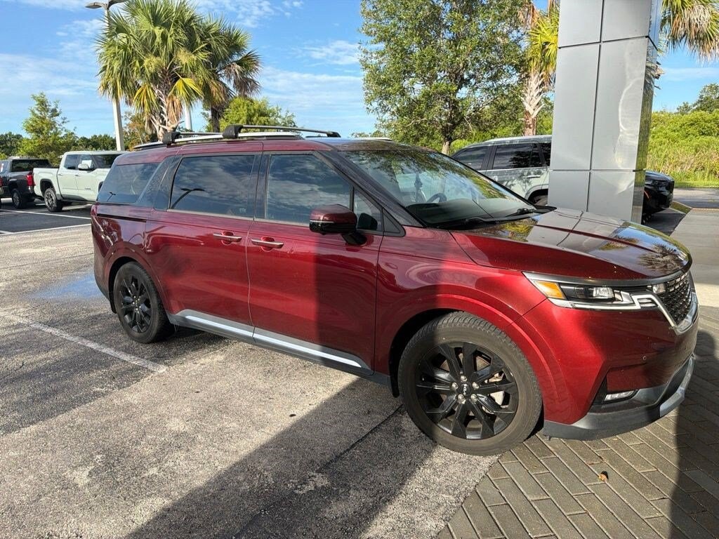 Used 2022 Kia Carnival SX Prestige MPV