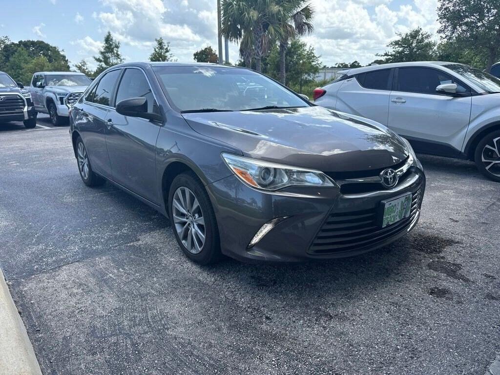 Used 2017 Toyota Camry XLE Sedan