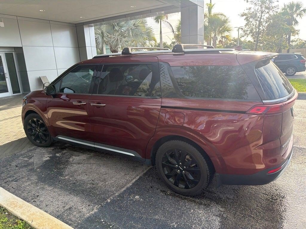 Used 2022 Kia Carnival SX Prestige MPV