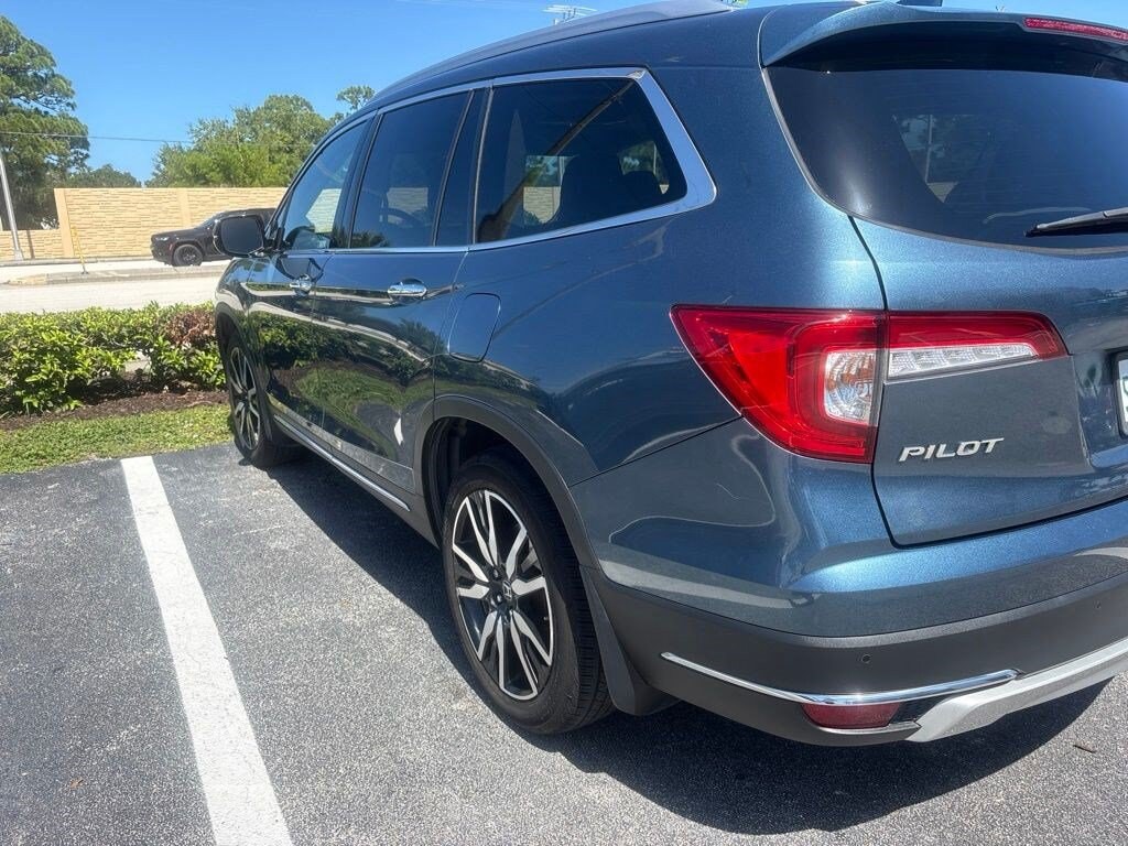 Used 2021 Honda Pilot Touring 8 Passenger 2WD SUV