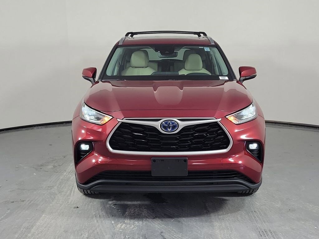 Used 2020 Toyota Highlander Hybrid XLE SUV