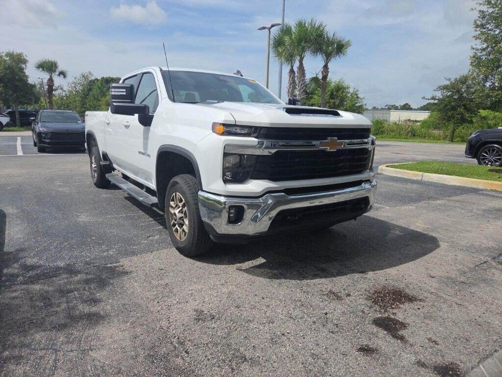 Used 2025 Chevrolet Silverado 2500 HD LT Truck Crew Cab