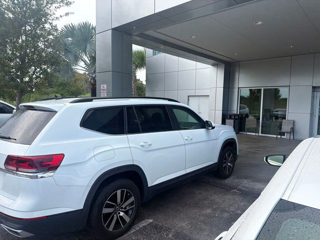 Used 2021 Volkswagen Atlas 2.0T SE SUV