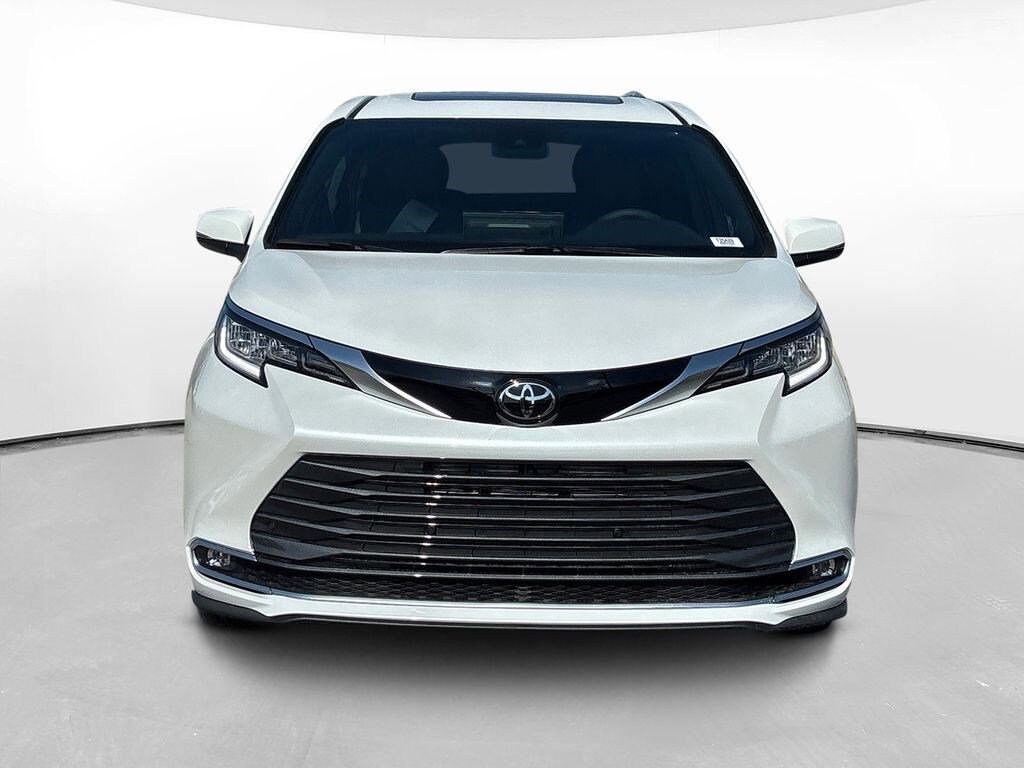 New 2026 Toyota Sienna Limited 7 Passenger Van Passenger Van