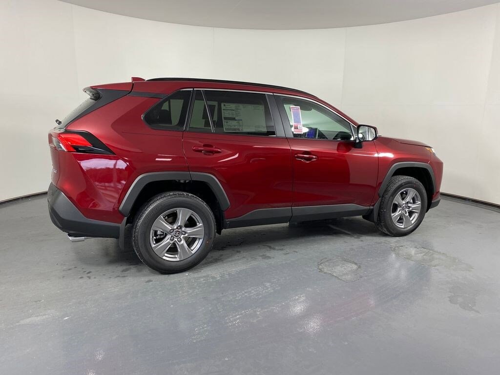 New 2025 Toyota RAV4 XLE SUV