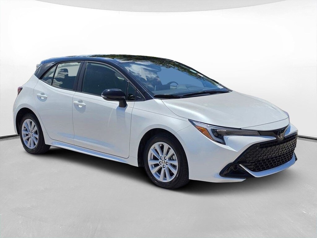 Certified 2025 Toyota Corolla Hatchback SE Hatchback