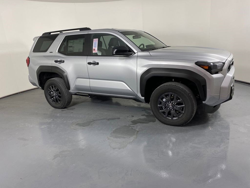 New 2025 Toyota 4Runner SR5 SUV