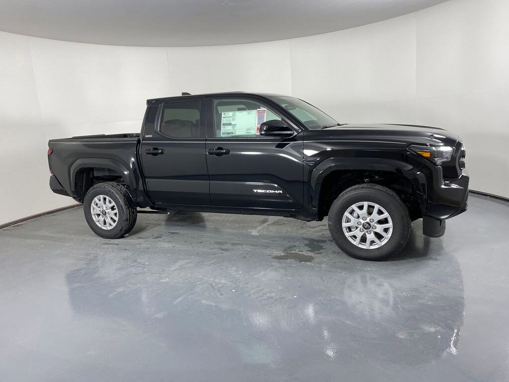 New 2025 Toyota Tacoma SR5 Truck Double Cab