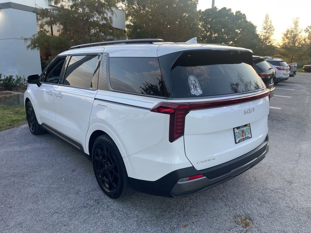 Used 2025 Kia Carnival SX Prestige Van Passenger Van