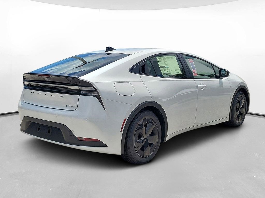 New 2026 Toyota Prius Plug-In Hybrid SE Hatchback
