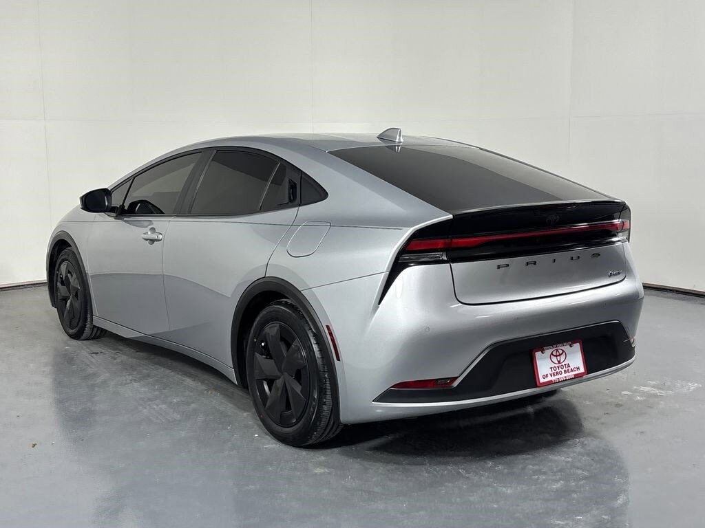 Used 2024 Toyota Prius LE Hatchback
