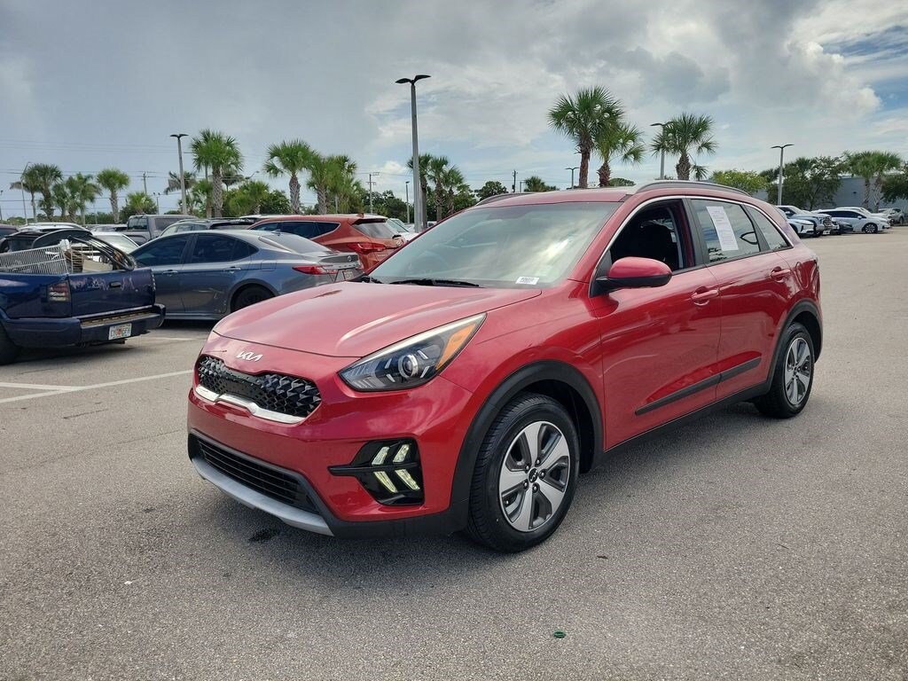 Certified 2022 Kia Niro LX SUV