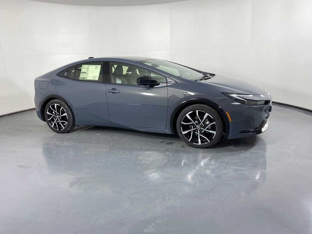 New 2026 Toyota Prius Plug-In Hybrid XSE Hatchback