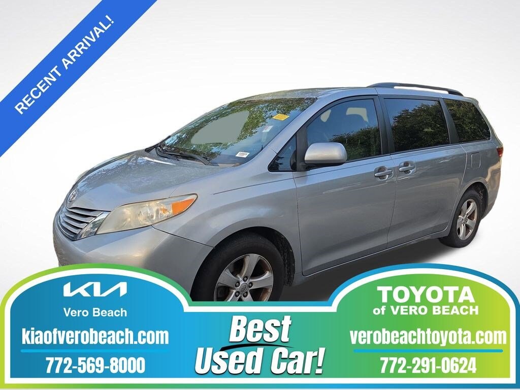 Used 2017 Toyota Sienna LE 7 Passenger Mobility Van