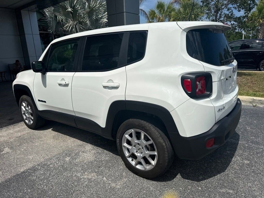 Used 2023 Jeep Renegade Latitude SUV