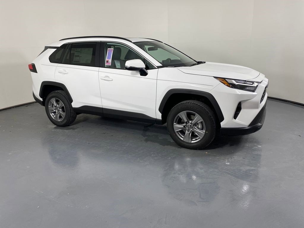 New 2025 Toyota RAV4 XLE SUV