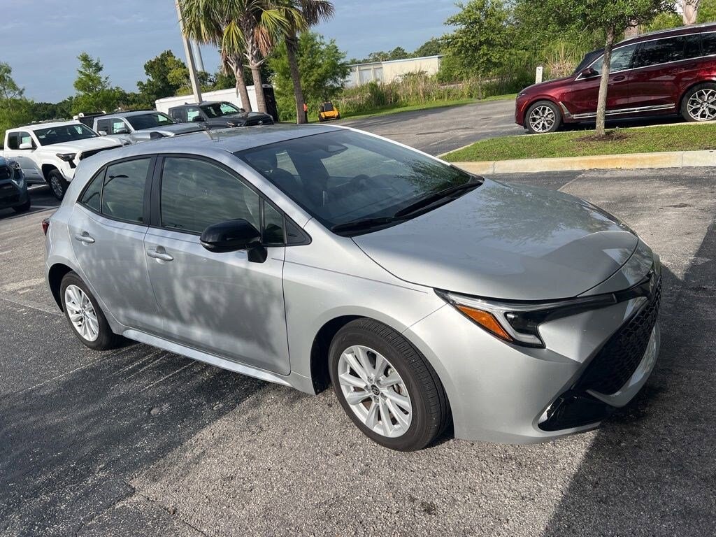 Used 2026 Toyota Corolla Hatchback SE Hatchback