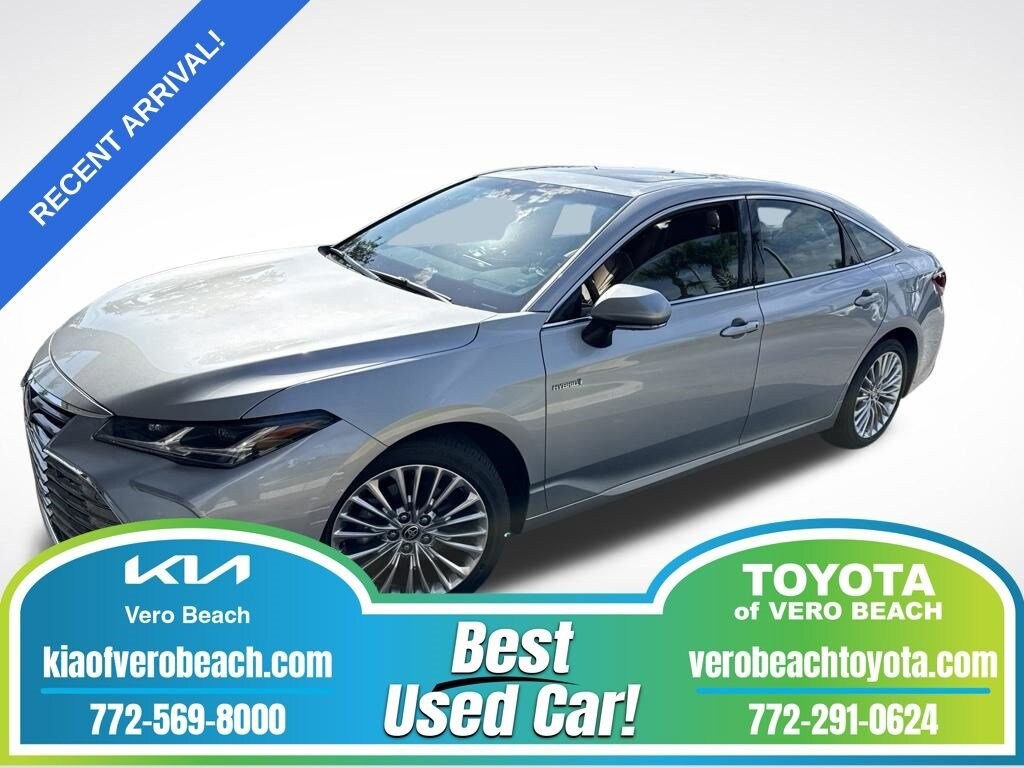 Used 2020 Toyota Avalon Hybrid Limited Sedan