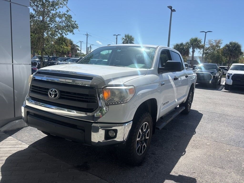 Used 2015 Toyota Tundra SR5 5.7L V8 Truck CrewMax