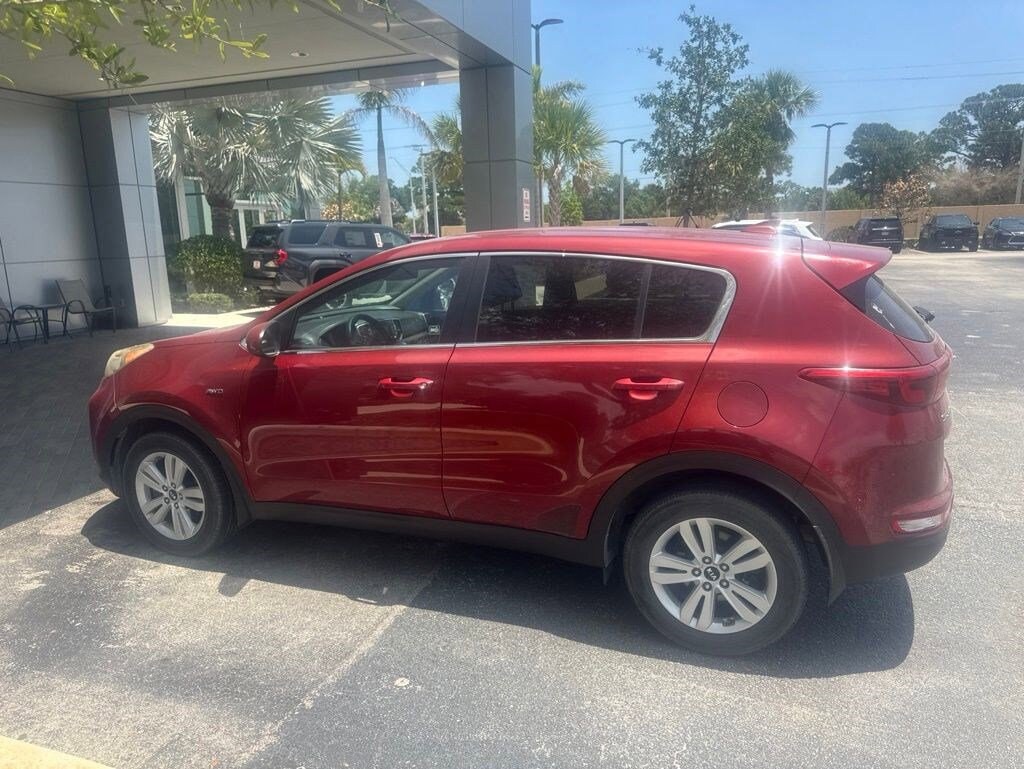 Used 2017 Kia Sportage LX SUV
