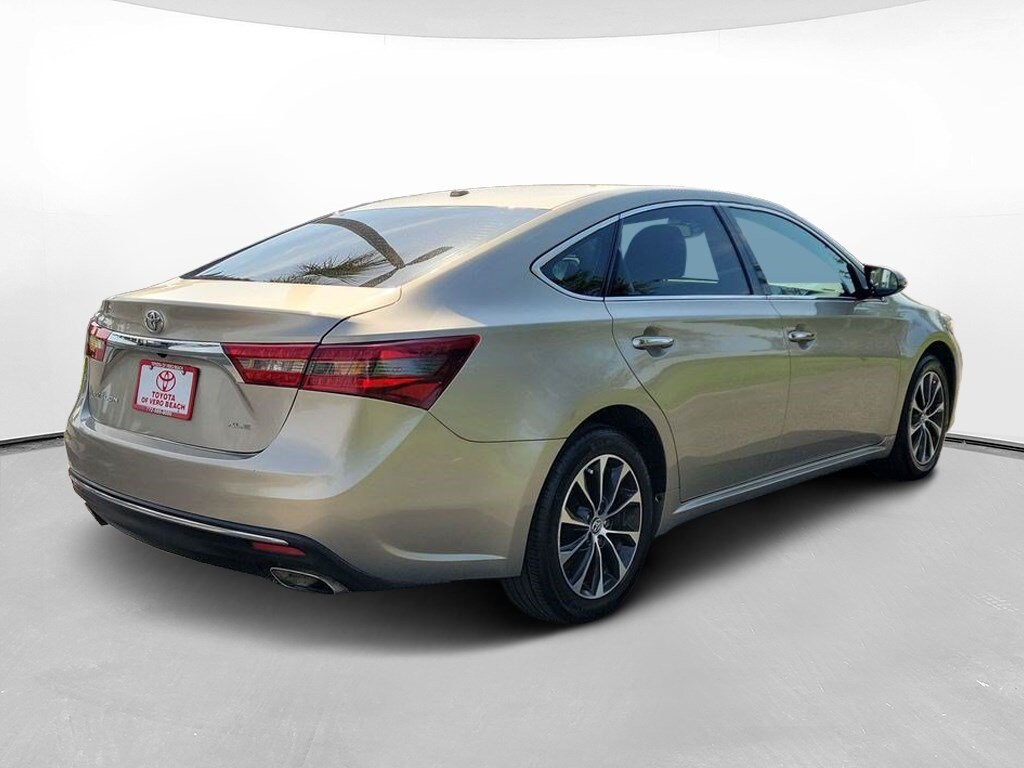 Used 2016 Toyota Avalon XLE Sedan