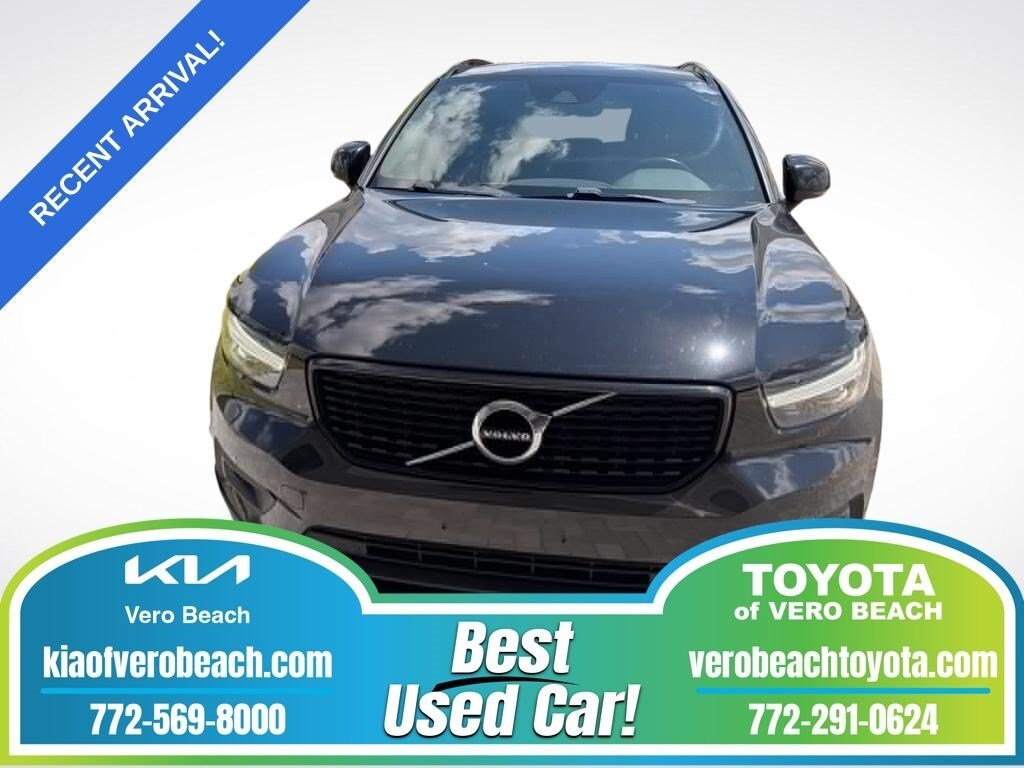 Used 2019 Volvo XC40 T5 R-Design SUV