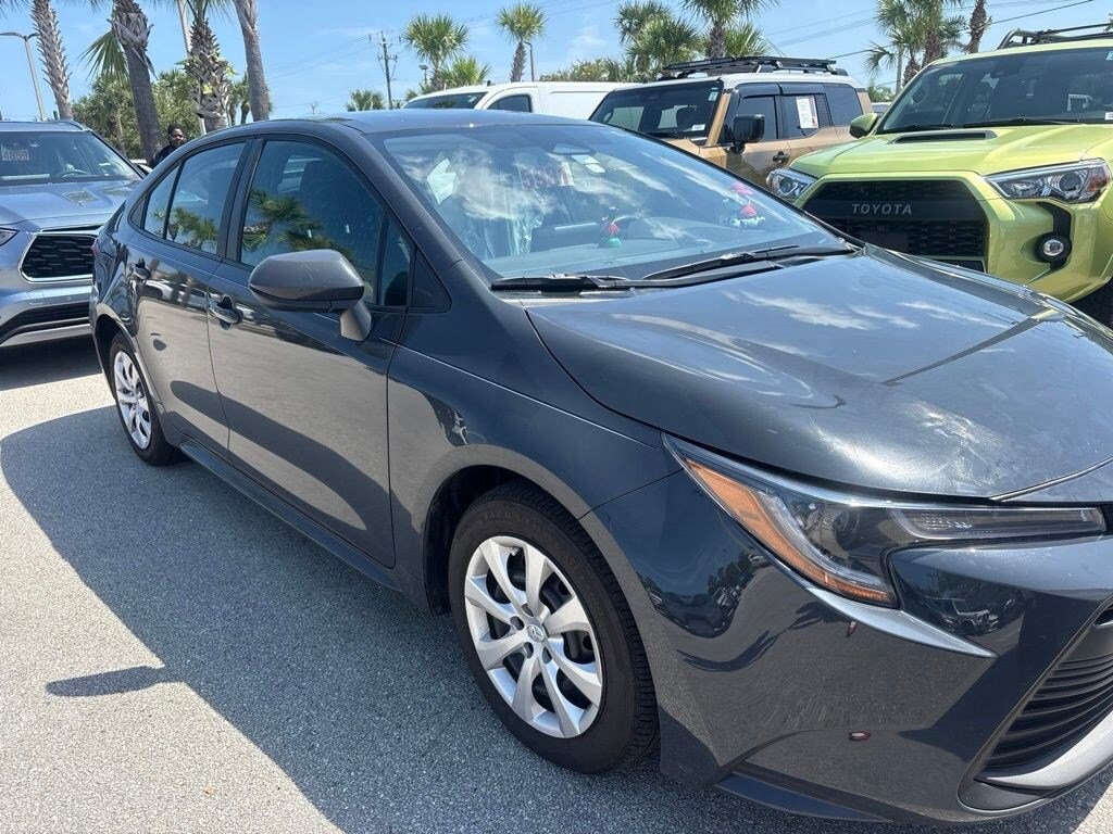 Used 2025 Toyota Corolla LE Sedan