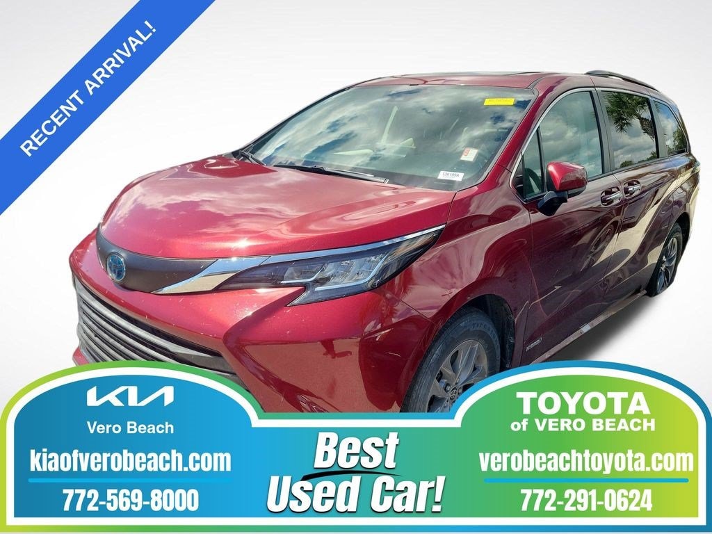 Certified 2021 Toyota Sienna XLE 8 Passenger Van