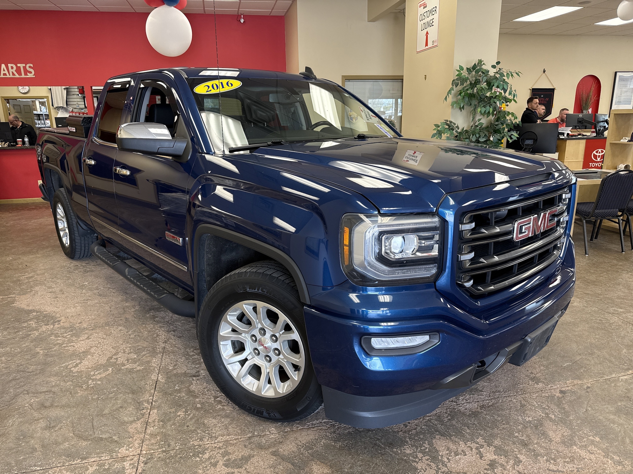 2016 GMC Sierra 4WD Double Cab Standard Box SLE's photo