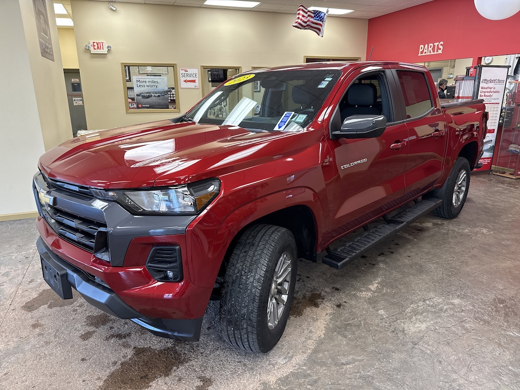 Used 2023 Chevrolet Colorado LT Truck Crew Cab