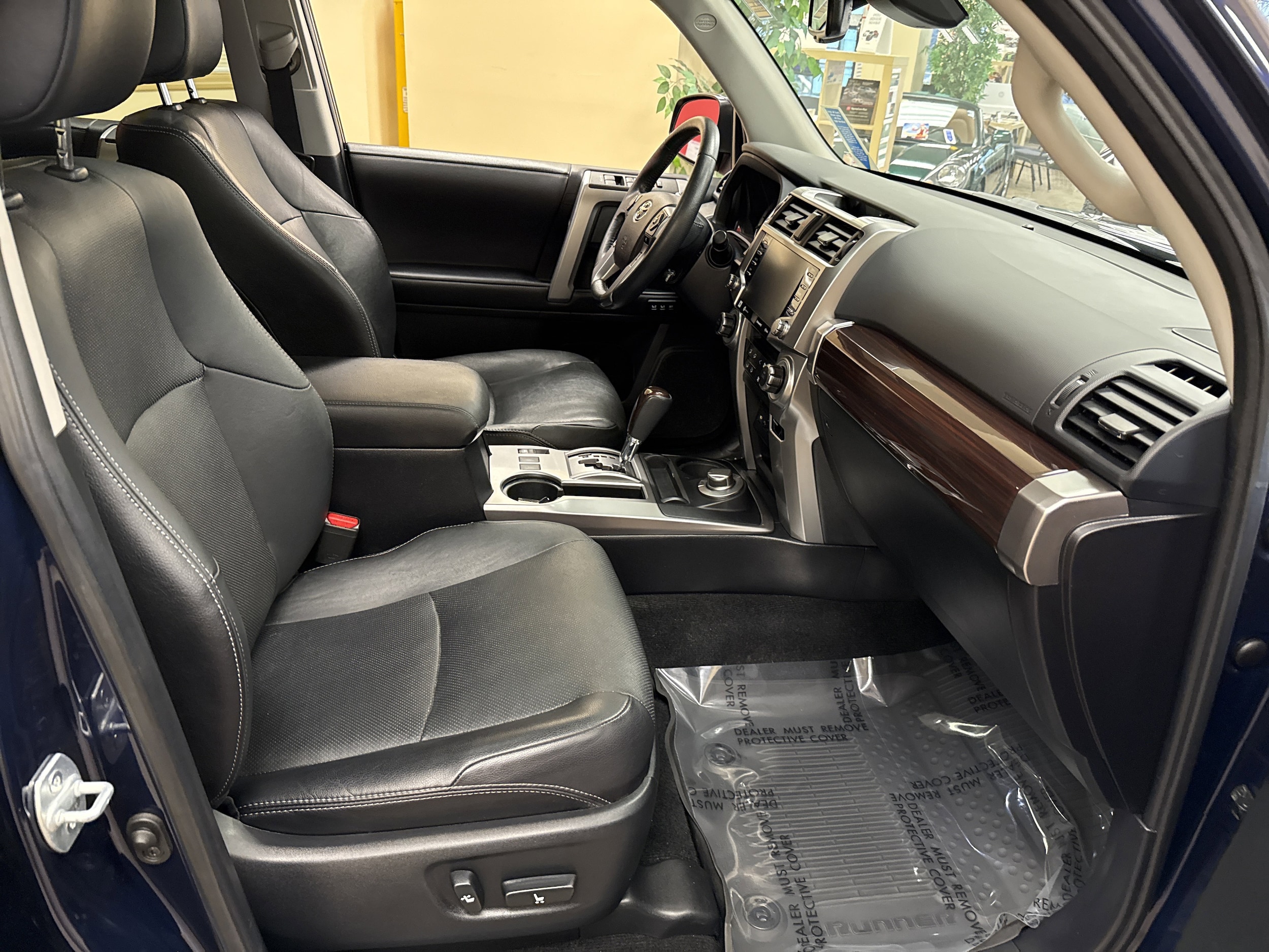 2022 Toyota 4Runner Limited - Photo 18