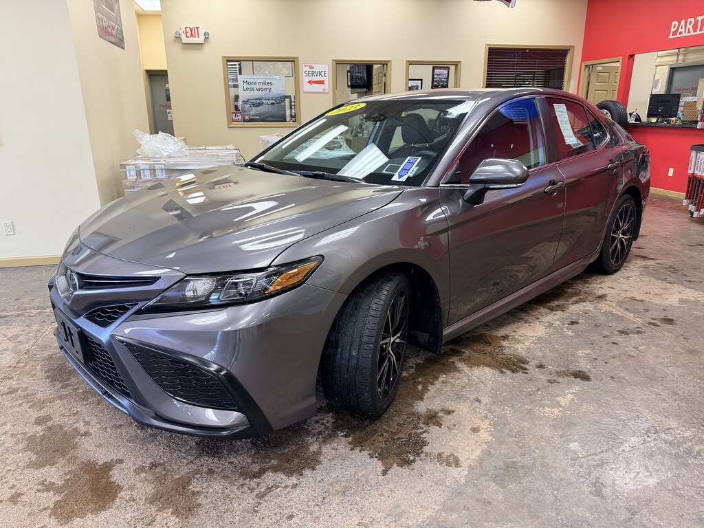 Used 2023 Toyota Camry SE Sedan