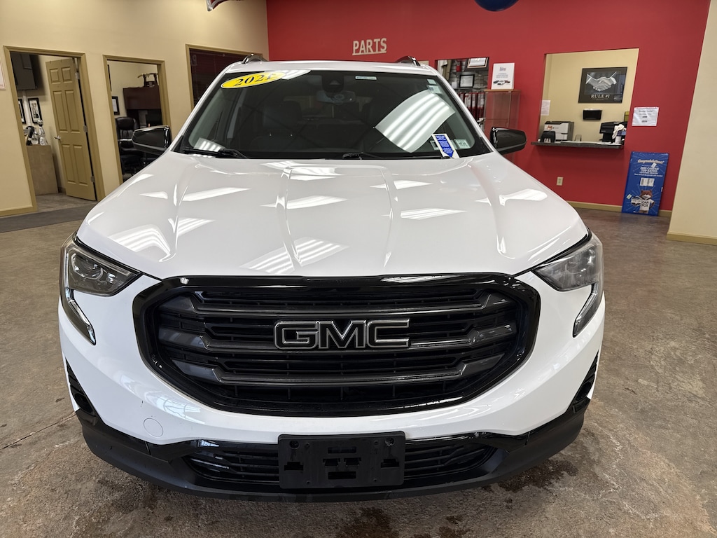 Used 2021 GMC Terrain SLT SUV